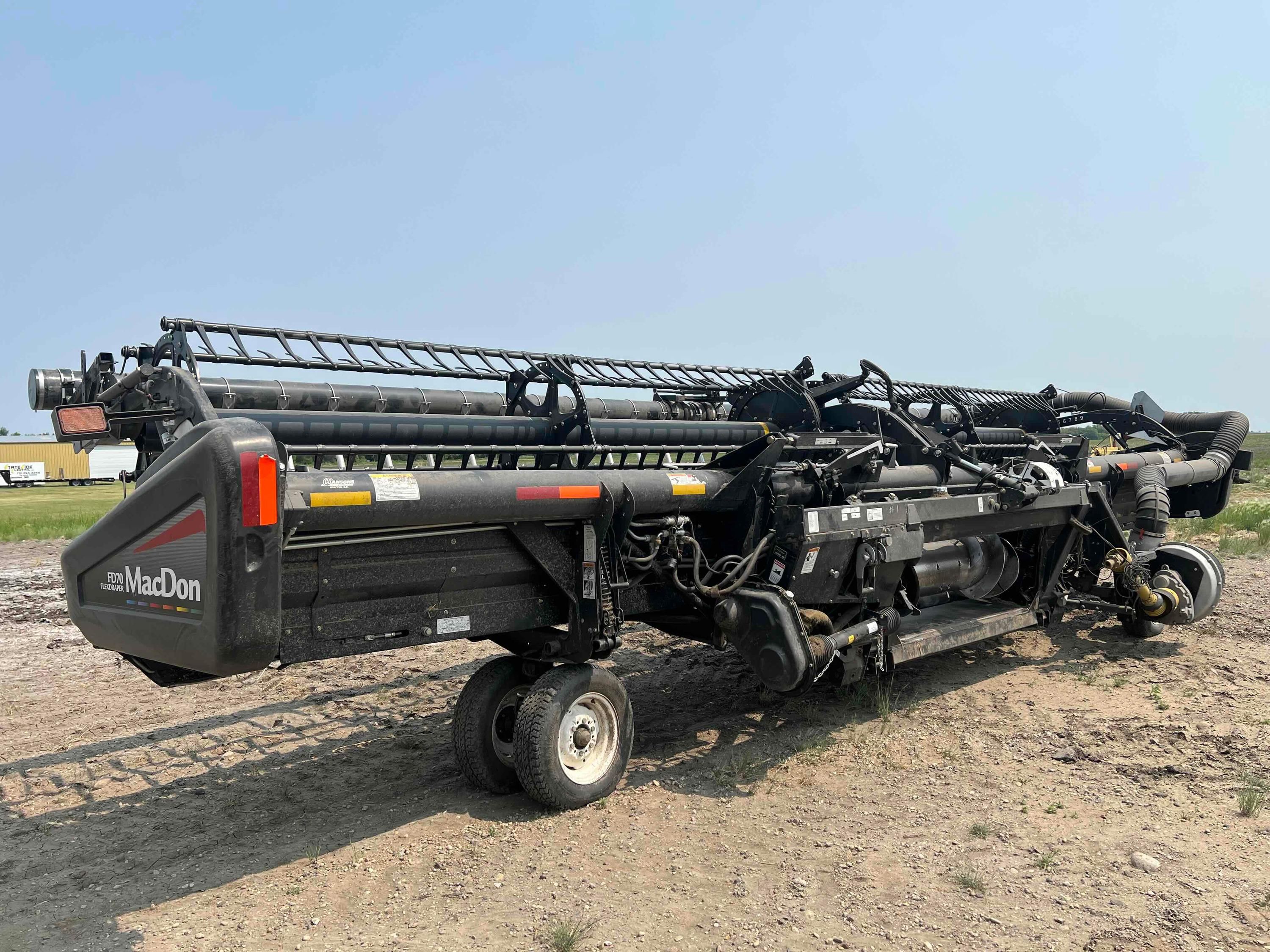 Main image MacDon FD70