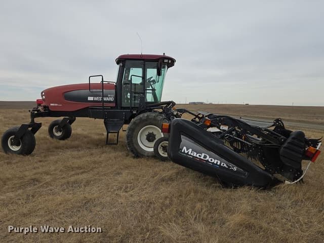 Image of MacDon M150 equipment image 3