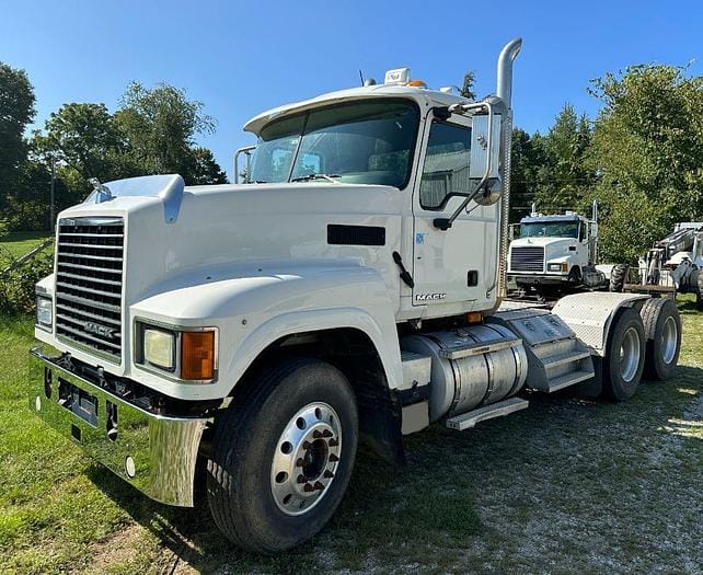 2008 Mack CHU613 Equipment Image0