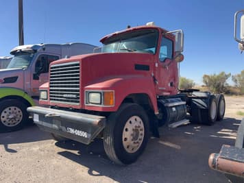 Main image Mack CHU613