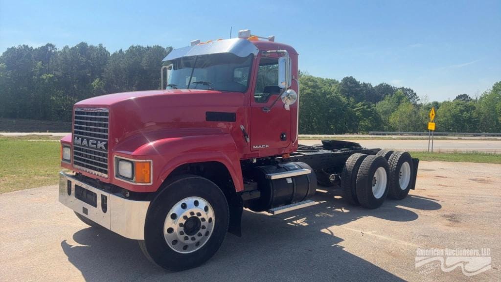 2008 Mack CHU613 Equipment Image0