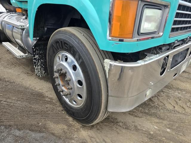 Image of Mack CHU613 equipment image 3