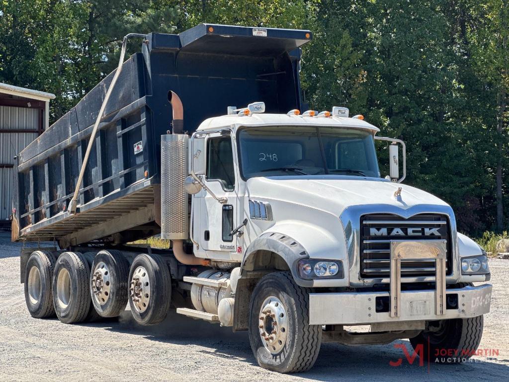 Image of Mack Granite GU713 Primary image