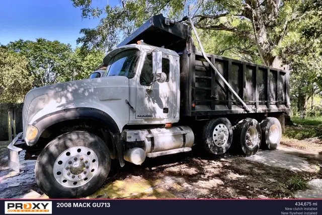 Image of Mack GU713 equipment image 1