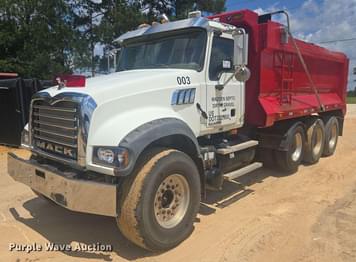 Main image Mack GU713