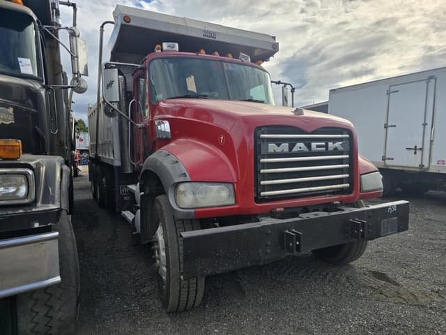 Image of Mack GU713 equipment image 2