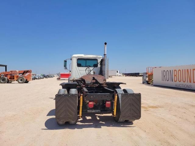 Image of Mack GU713 equipment image 3