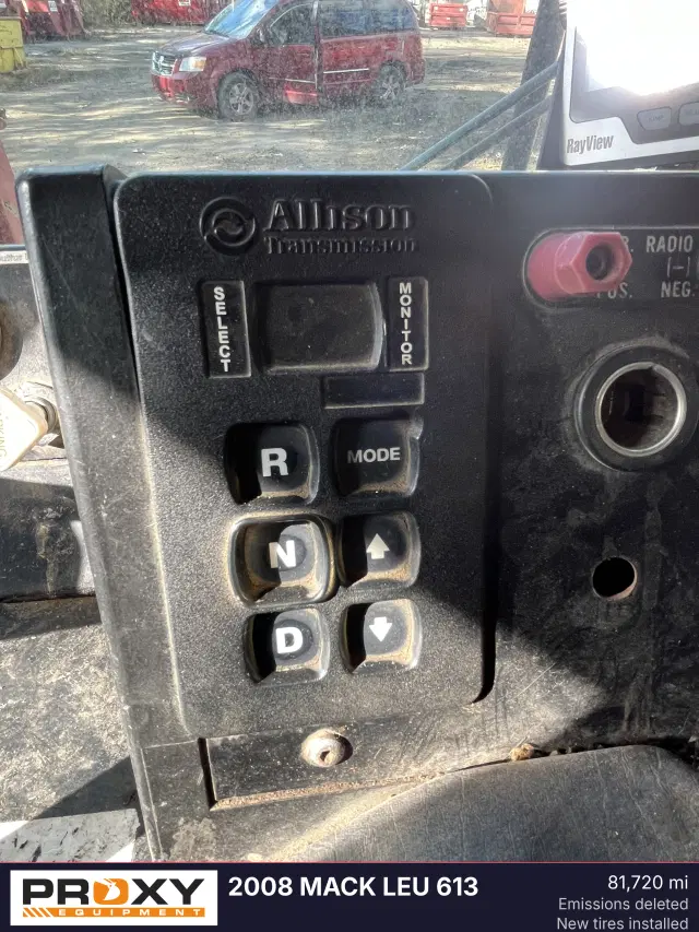 Image of Mack LEU613 equipment image 2