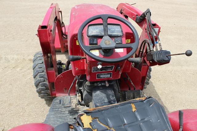 Image of Mahindra ES25 equipment image 4