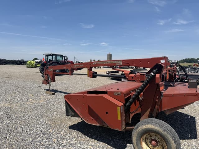 Image of Massey Ferguson 1372 equipment image 3