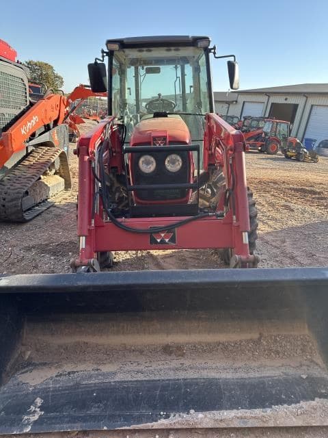 Image of Massey Ferguson 1560 equipment image 1
