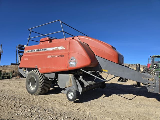 Image of Massey Ferguson 2170 equipment image 2