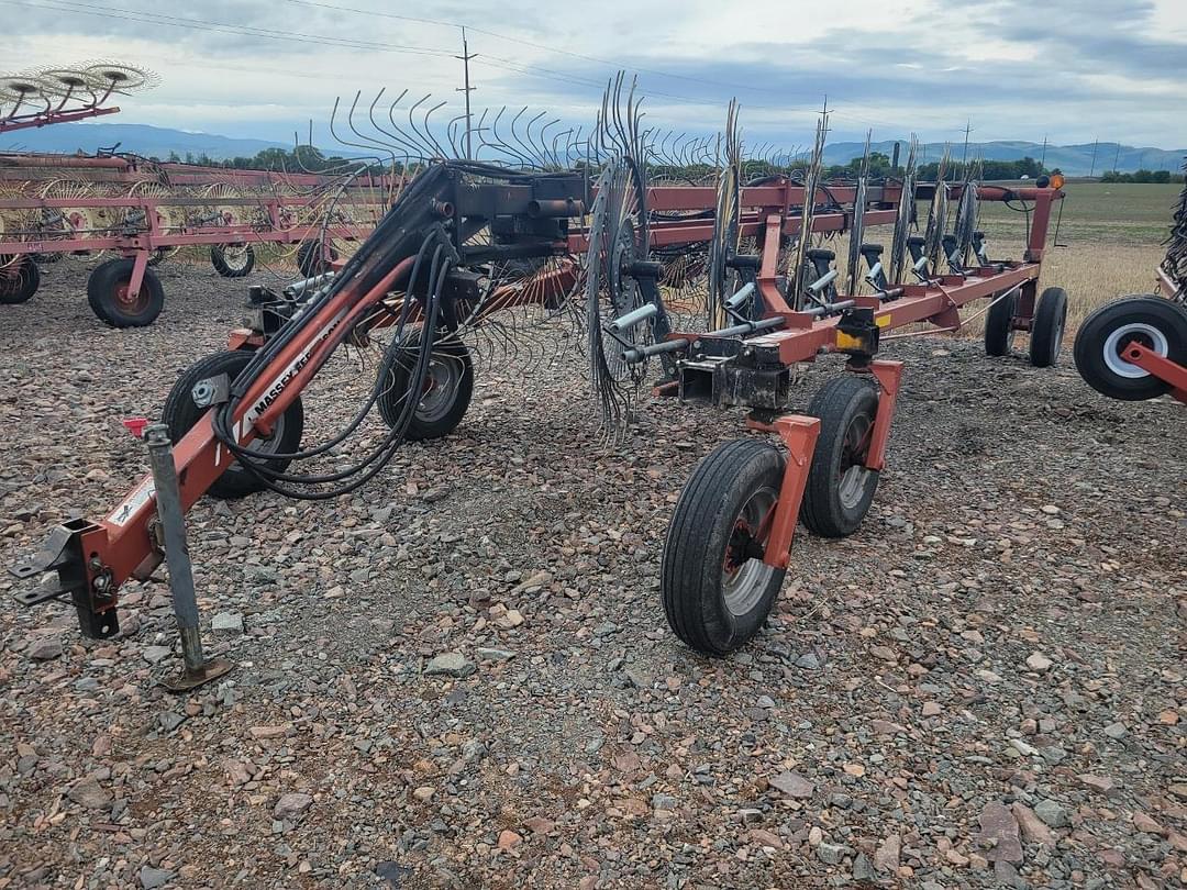 Image of Massey Ferguson 3986 Image 1