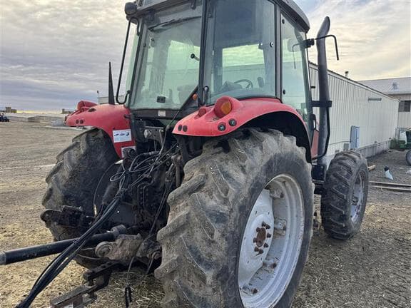 Image of Massey Ferguson 5455 equipment image 4