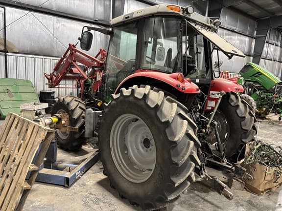Image of Massey Ferguson 5455 equipment image 1