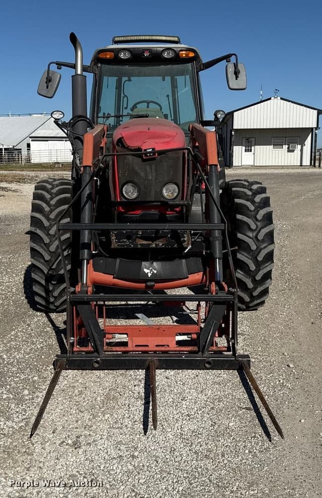 Image of Massey Ferguson 5465 equipment image 1
