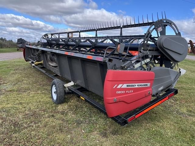 Image of Massey Ferguson 8200 equipment image 4