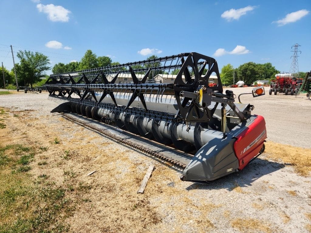 Main image Massey Ferguson 8200