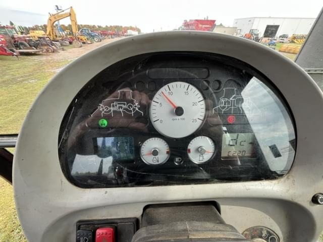 Image of Massey Ferguson 8480 equipment image 2