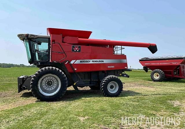 Image of Massey Ferguson 9690 equipment image 1