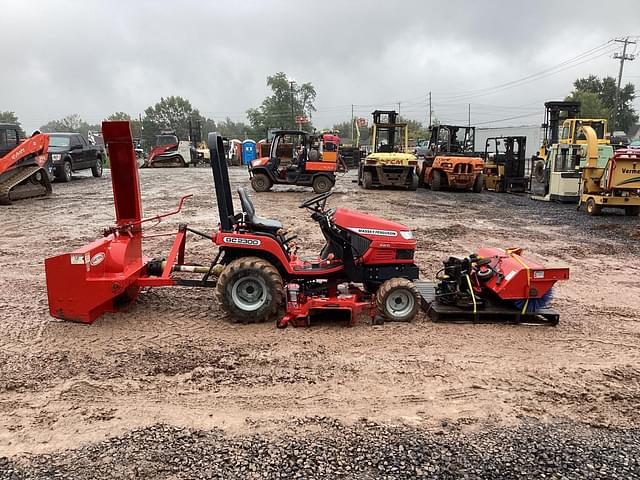 Image of Massey Ferguson GC2300 equipment image 4