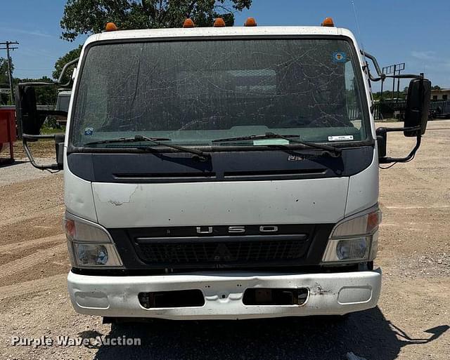 Image of Mitsubishi Fuso equipment image 1