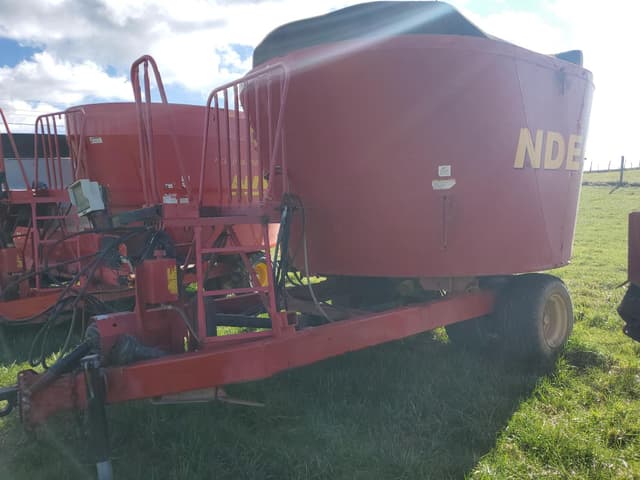 Image of NDE 704 equipment image 1