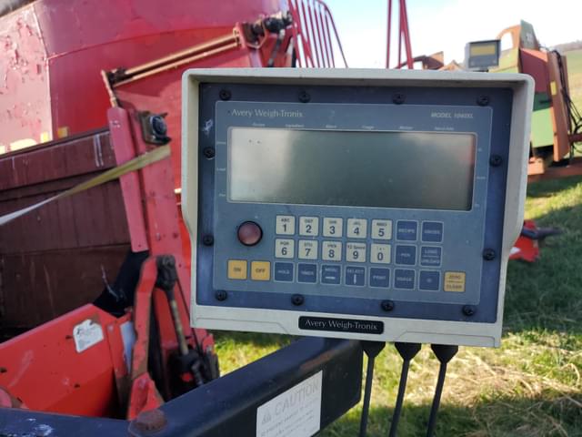 Image of NDE 704 equipment image 2