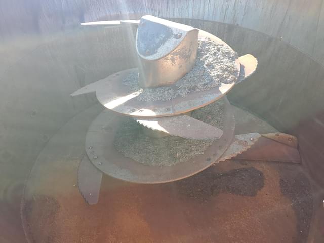 Image of NDE 704 equipment image 3