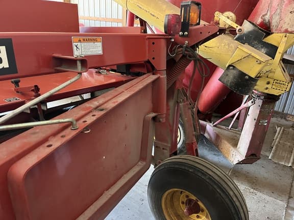 Image of New Holland 1409 equipment image 4
