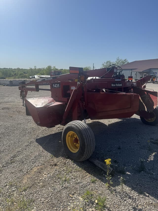 Image of New Holland 1431 equipment image 2