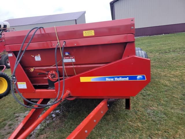 Image of New Holland 195 equipment image 2
