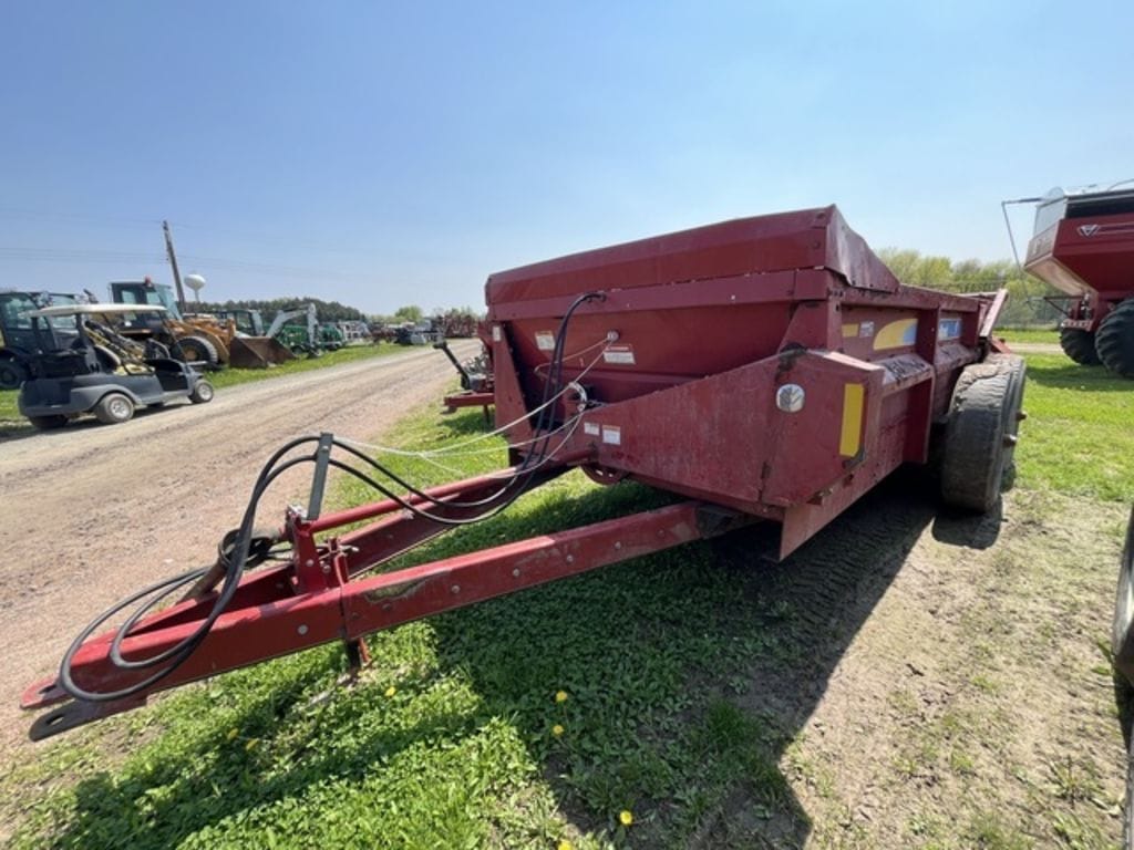 2008 New Holland 195 Equipment Image0