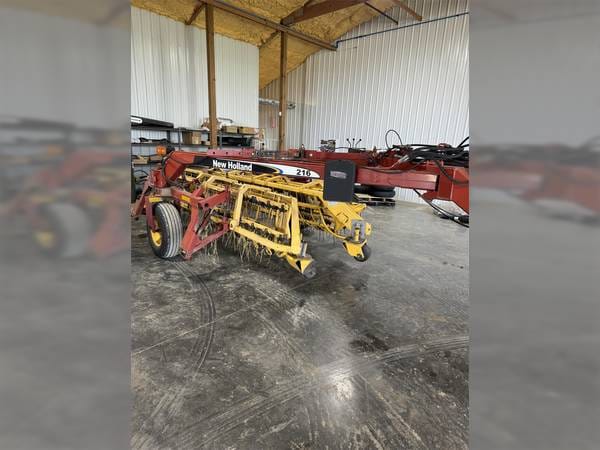2008 New Holland 216 Equipment Image0