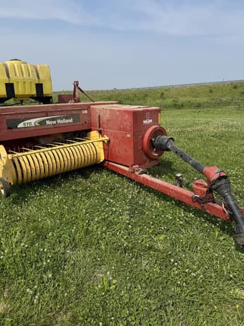 Main image New Holland 570