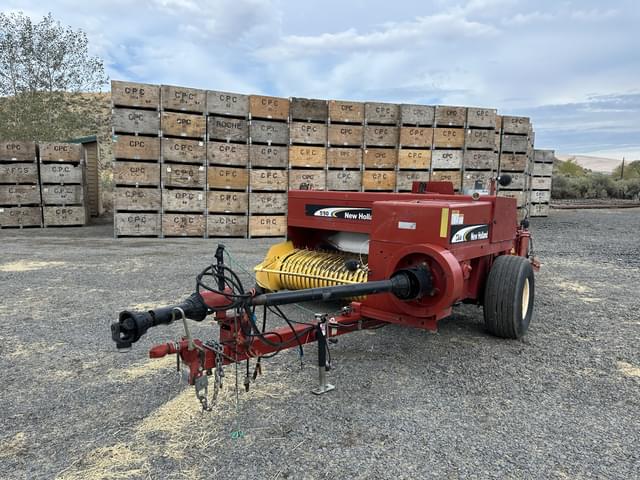 Image of New Holland 580 equipment image 4