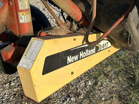 2008 New Holland 617 Equipment Image0