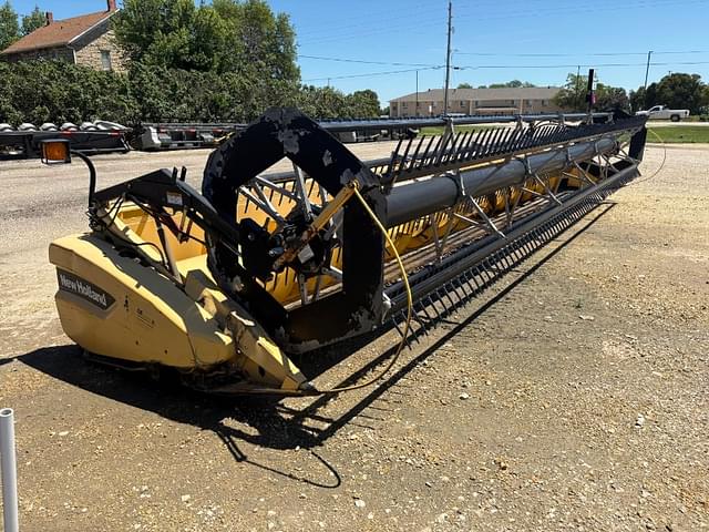 Image of New Holland 74C equipment image 3