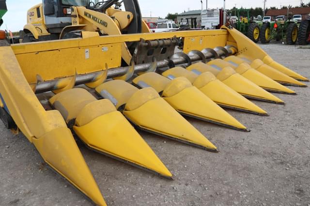Image of New Holland 98C equipment image 4