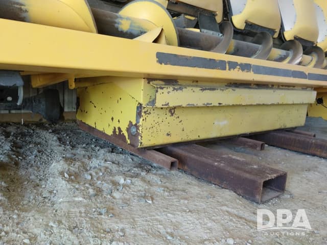 Image of New Holland 98C equipment image 1