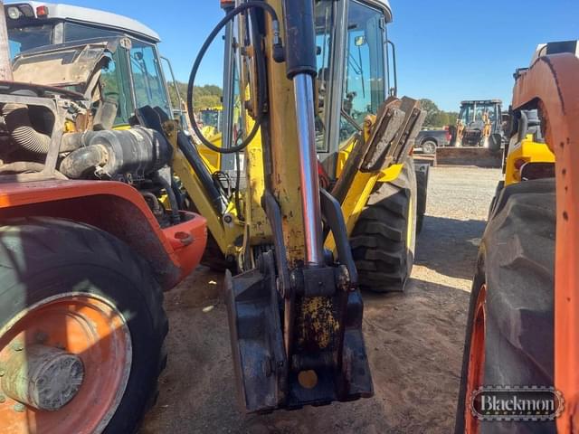 Image of New Holland B110 equipment image 4