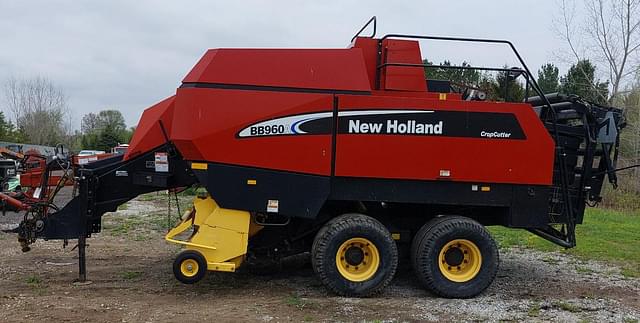Image of New Holland BB960 equipment image 2