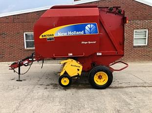 2008 New Holland BR7060 Silage Special Equipment Image0