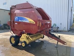 Main image New Holland BR7070 4