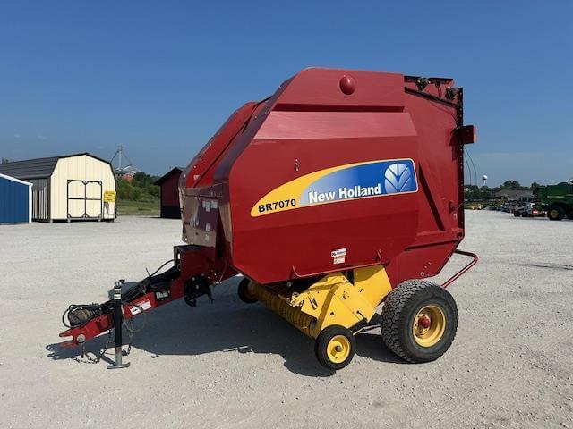 Image of New Holland BR7070 Primary image