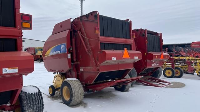 Image of New Holland BR7090 equipment image 3