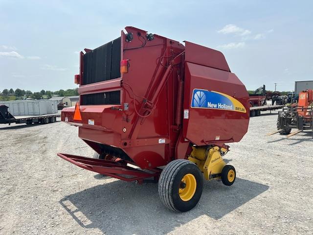 Image of New Holland BR7090 equipment image 4