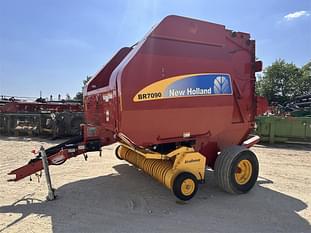 2008 New Holland BR7090 Equipment Image0
