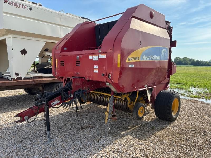 Image of New Holland BR7090 Primary image