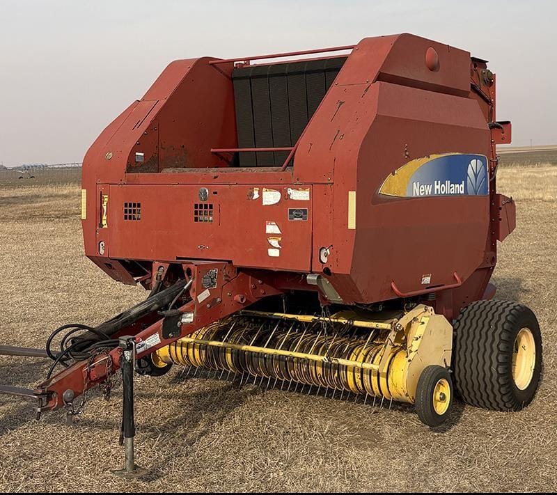 2008 New Holland BR7090 Equipment Image0